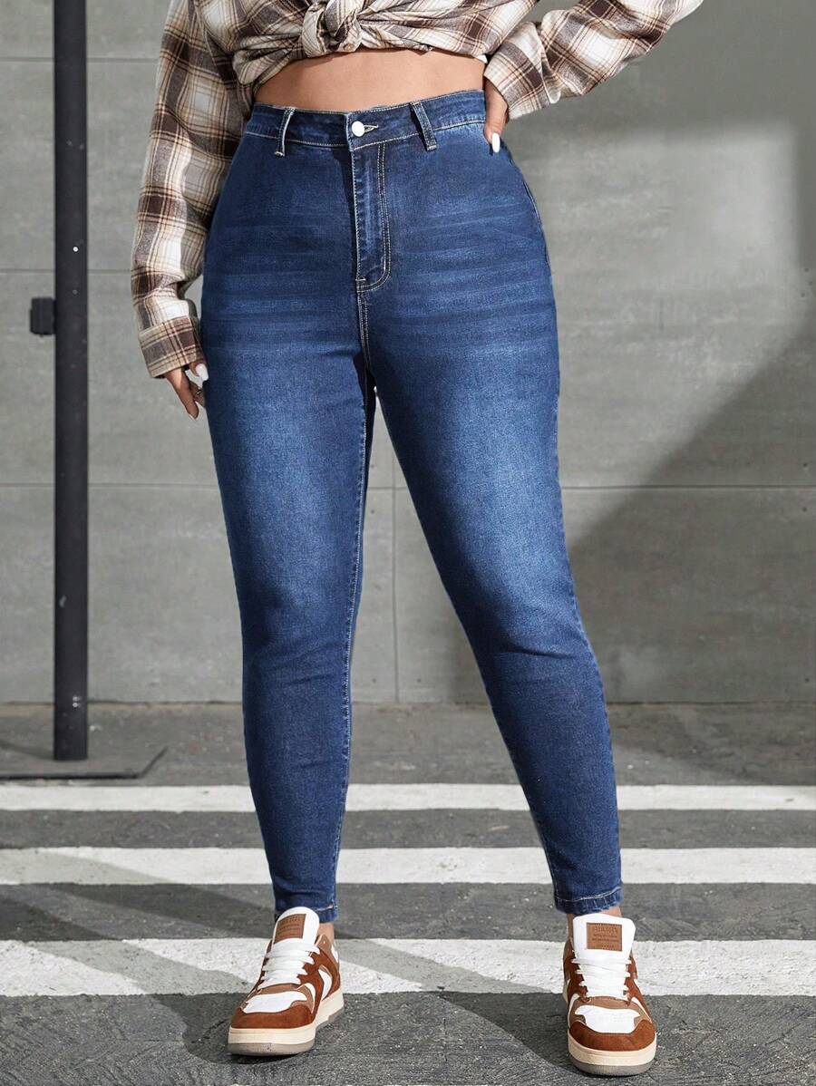 SHEIN EZwear Plus Size Women's Slim Fit Denim Pants