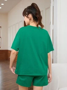 SHEIN 女青少年寬鬆短袖T恤和短褲套裝，印有字母圖案，適合運動和休閒 - 綠色 - 查看 2