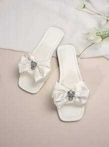 女士白色蝴蝶结装饰拖鞋，平底沙滩拖鞋，防滑鞋底 - 白色 - 查看 8