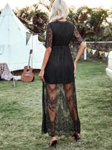 SHEIN VCAY 單色度假風格蕾絲連衣裙,高開叉款式