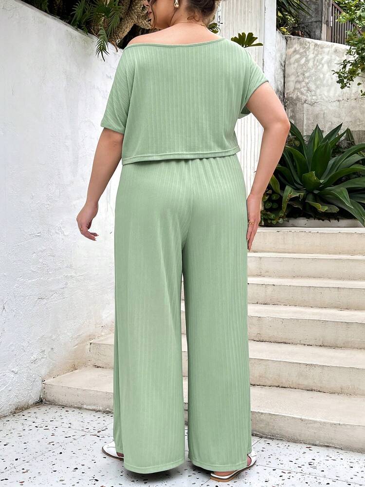 Plus Size Women's Summer Casual Vacation St. Patrick's Day Loose Short-Sleeved Trousers Two-Piece Set, Green Suit,Short Women Sets,Easter Clothes,Summer Short Sets,Pants Set