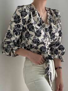 DAZY 女士短袖花卉印花系帶前打擊衫 - 黑色 - 查看 4