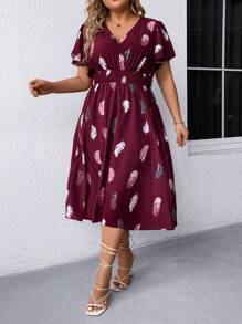 SHEIN Clasi Plus Size Women's Feather Print Short Sleeve Dress For Summer - Burgundy - View 5