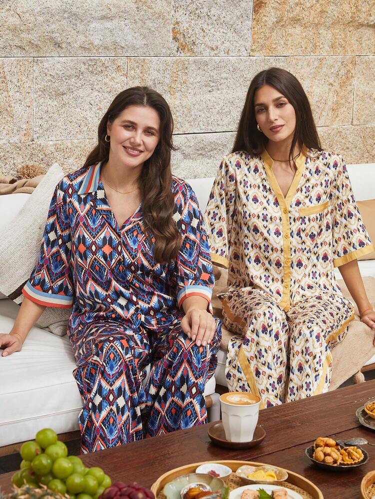 Ensemble de pyjamas longs en satin motif mode vacances pour femmes. Ensemble de loisirs pour femmes lingerie