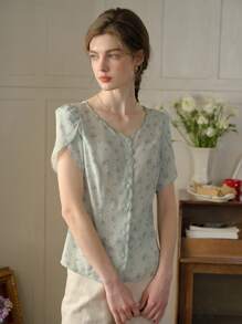 Simple Retro Women's Small Floral Print Button-Down Petal Sleeve Shirt Summer Tops Elegant French Tops - Green - View 3