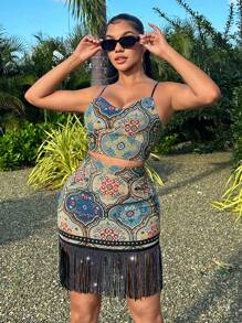 SHEIN SXY 演唱會音樂節服裝,性感總印花修身吊帶背心和鑲有流蘇的鑽石迷你裙 - 彩色 - 查看 1