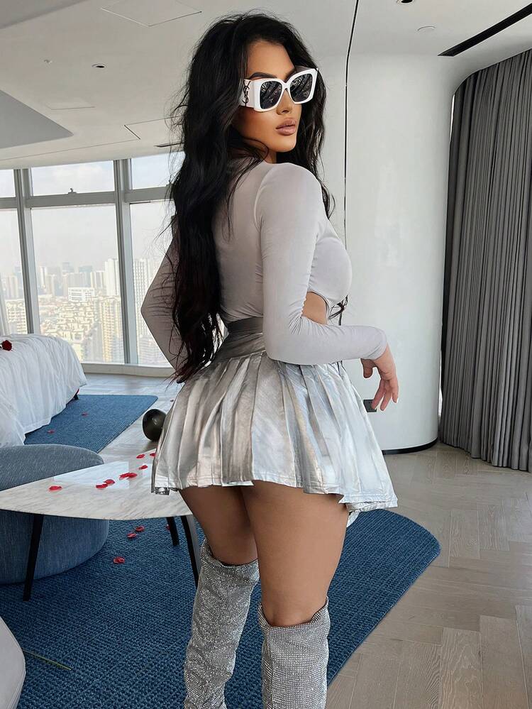 Slim Fit Cut Out Sexy Bodysuit And Pleated Skirt Fall Cloth For Women