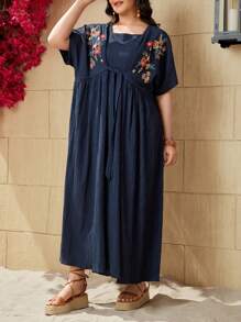 Mulvari Kích thước lớn Của phụ nữ Thêu hoa Mặt trước Buộc Đầm - Màu xanh lam - Xem 1