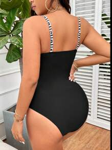 SHEIN Swim Curve Summer Beach Plus Size Geometric Print Round Neck One Piece Swimsuit - Black - View 2
