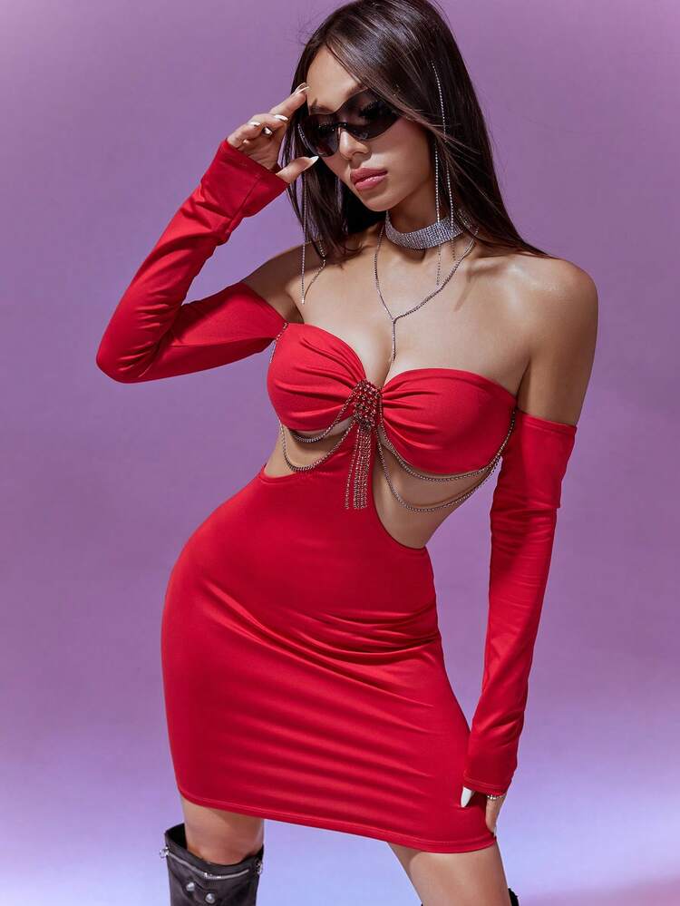 Off The Shoulder Dress With Hollow Waist And Diamond Chain Decoration