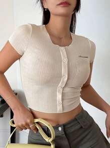 DAZY Của phụ nữ Ngắn tay In thư Quần skinny Thon gọn Áo thun - Màu be - Xem 8