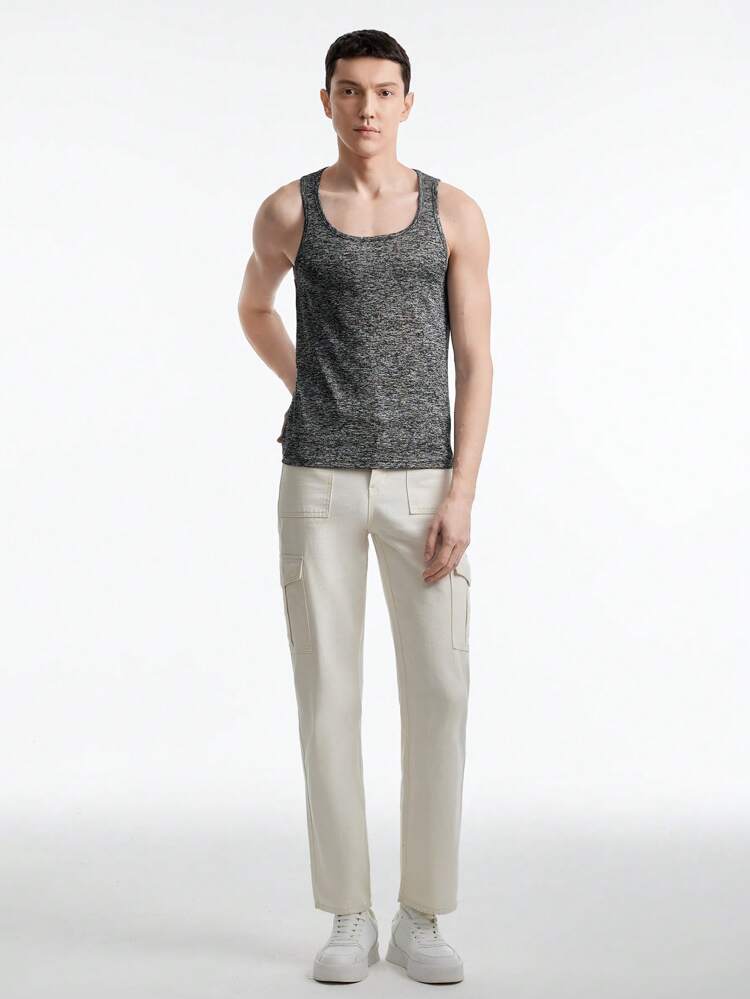 Men's Sleeveless Knitted Tank Top With Round Neck