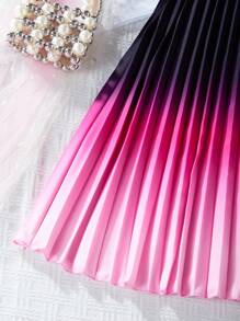 SHEIN Tween Girl Ombre Pleated Hem Dress With PU Belt, Suitable For Daily Wear And Casual Occasions