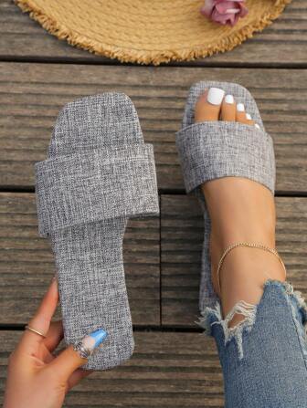 夏季時尚、防滑、簡約、氣質和舒適的沙灘拖鞋