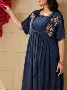 Mulvari Kích thước lớn Của phụ nữ Thêu hoa Mặt trước Buộc Đầm - Màu xanh lam - Xem 8