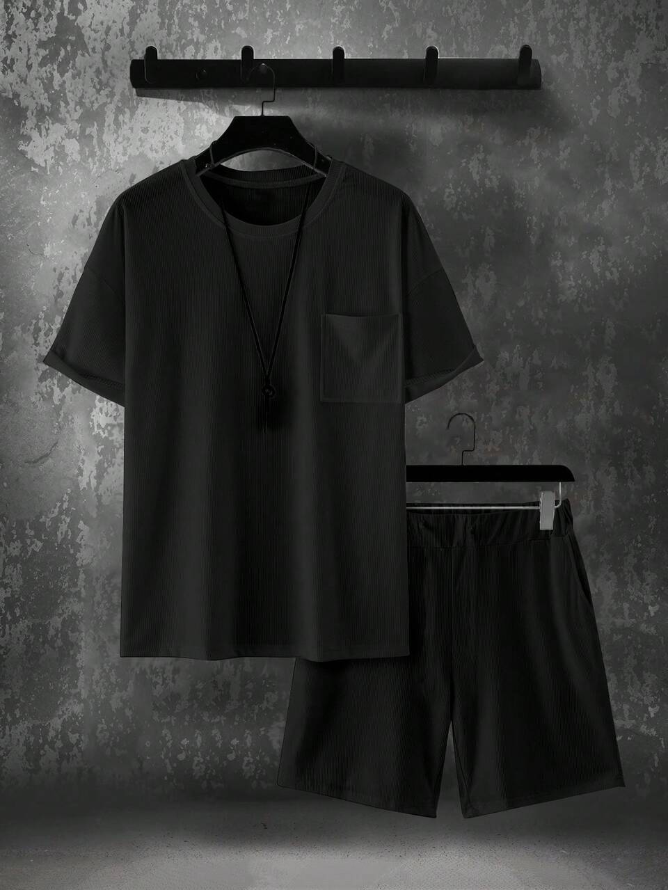 Men's Plus Size Solid Color Round Neck Short Sleeve T-Shirt And Shorts Set