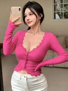 DAZY 女士情人节纯色撞色蕾丝长袖纽扣T恤外出上衣 - 玫紅色 - 查看 3