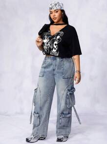 SHEIN EZwear Camiseta de manga corta con figure+letras estampadas de corte irregular y hombros caídos para verano - Negro - Ver 5