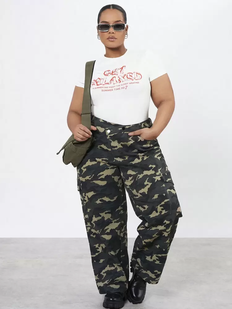 Plus Size Women's Camouflage Cargo Pants