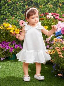 SHEIN Elegant & Lovely Baby Girl White Satin Bow Decoration Ruffled Sleeveless Dress