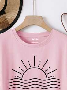 SHEIN LUNE Của phụ nữ mặt trời Và Sóng In Vòng cổ Ngắn tay Áo thun - Màu Hồng baby - Xem 3