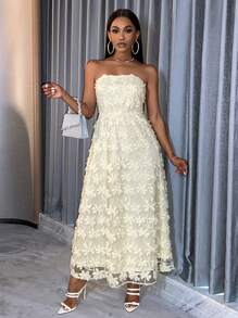 SHEIN Slayr Solid Color Strapless Bridesmaid Dress With Floral Cutouts