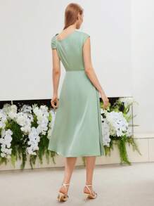 MOTF PREMIUM 不對稱肩膀假珍珠摺褶裙 - 綠色 - 查看 8