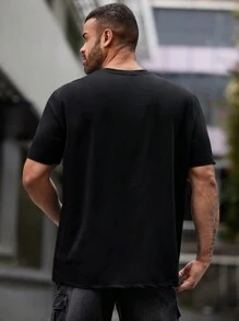 Manfinity VCAY Men Plus Size Motorcycle Printed Round Neck Casual Short Sleeve T-Shirt