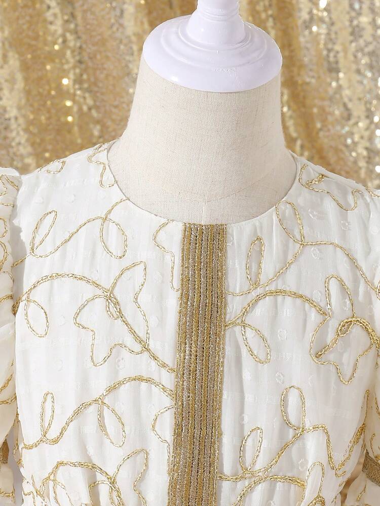 Young Girl's Elegant And Gorgeous Embroidery And Weaving Stripes Splicing Puff Sleeve Dress