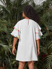 SHEIN 少女們的春夏休閒寬鬆流蘇連衣裙,配流蘇修邊 - 白色 - 查看 2