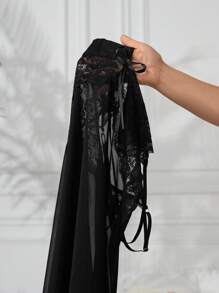 طقم بيجامة من لون واحد مع تباين من الشبكة والدانتيل - الأسود - مشاهدة 7