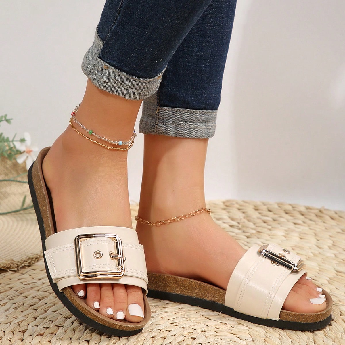 Sandalias de mujer de verano con suela de corcho amarillo, atuendos de playa