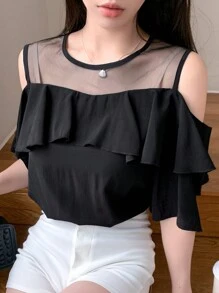 DAZY Blusa de manga corta con cuello redondo, panel de malla y volante en el bajo para salir, tops de verano para mujer