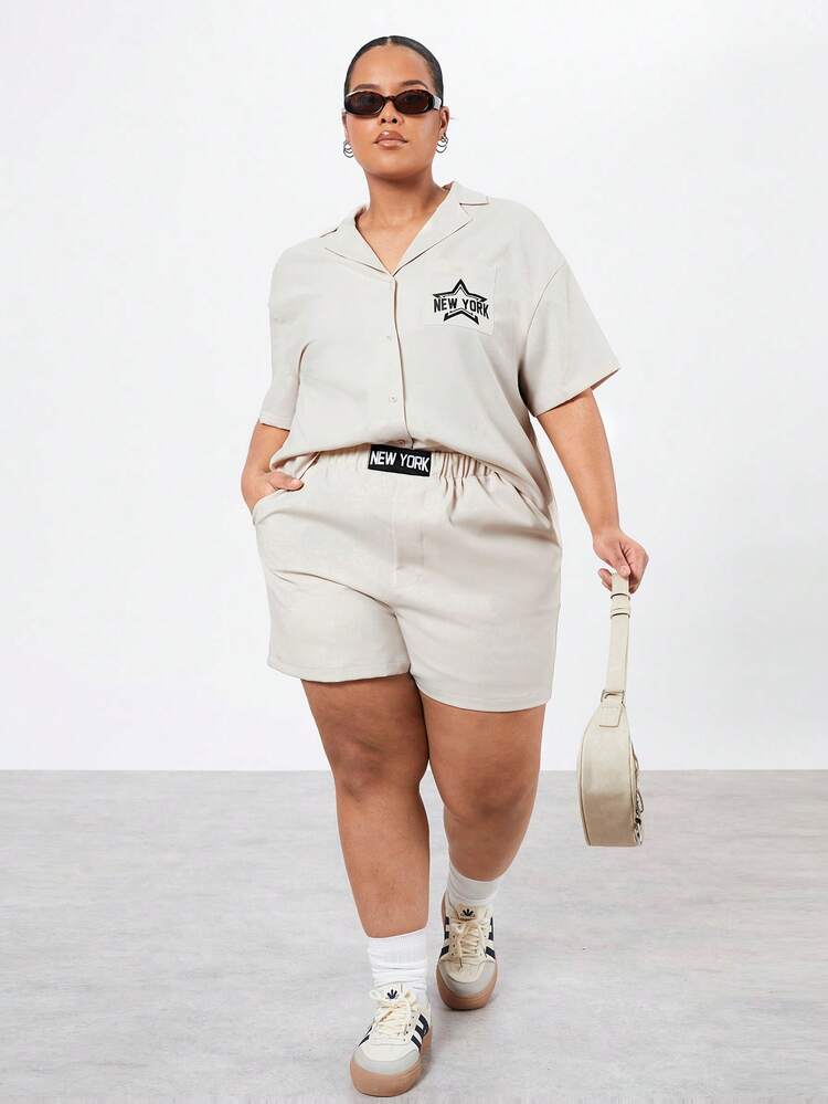 Plus Size Women's Letter & Star Print Short Sleeve Top And Shorts Set