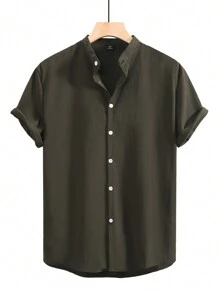 Manfinity Homme Men's Button-Front Textured Short Sleeve Shirt - Army Green - View 1