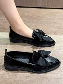 Teen Girls' Slip-On Flat Shoes With Bowknot & Shiny Surface, Pointed Toe - Black - View 2
