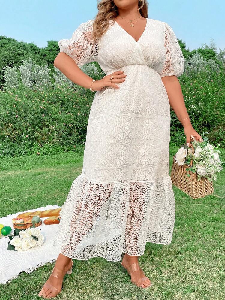 Plus Size Solid Color Lace Bubble Sleeve Dress