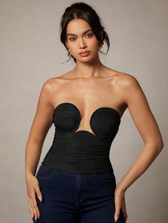 Silquee Women's Solid Color Bandeau Minimalist Fitted Top, Casual Resort Wear