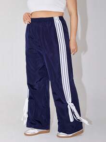 SHEIN Qutie 大碼條紋拼接側開叉蝴蝶結裝飾可愛運動休閒長褲 - 藏蓝色 - 查看 5