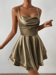 Chiquease 方形领口和收腰带连衣裙