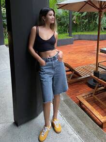 DAZY Shorts de mezclilla sueltos de unicolor de felpa para mujer, ropa de vuelta a la escuela