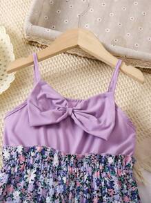 SHEIN 年輕女孩花卉圖案連體褲,帶蝴蝶結裝飾和遮陽帽,適合度假