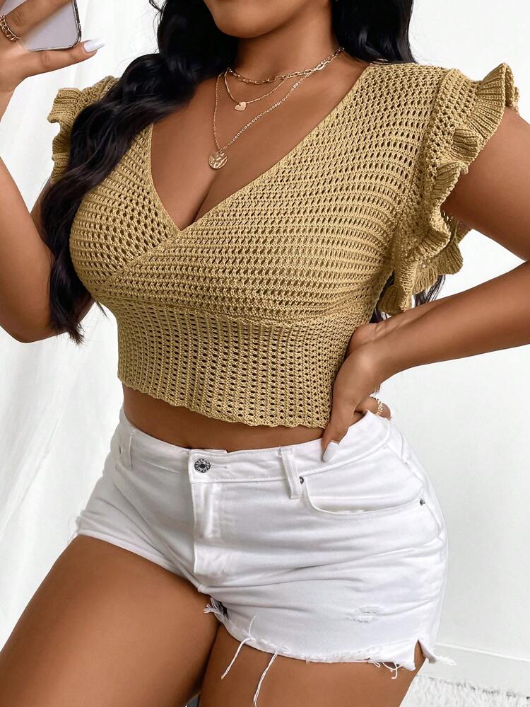 Plus Size Solid Color Short Cut Knit Top With Ruffle Hem