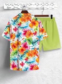 Manfinity RSRT Men's Tropical Plant Print Short Sleeve Shirt With Contrast Collar And Shorts Set , Beach , Hawaii , Graphic , Vacation , Colorful