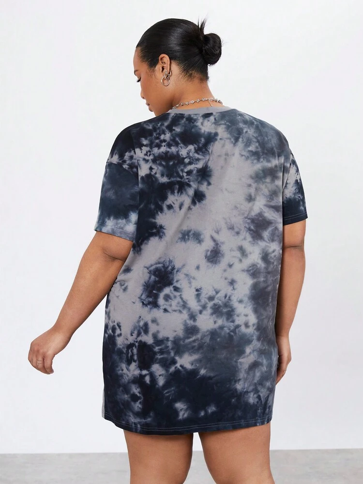 Plus Size Letter And Tie Dye Printed T-Shirt Dress