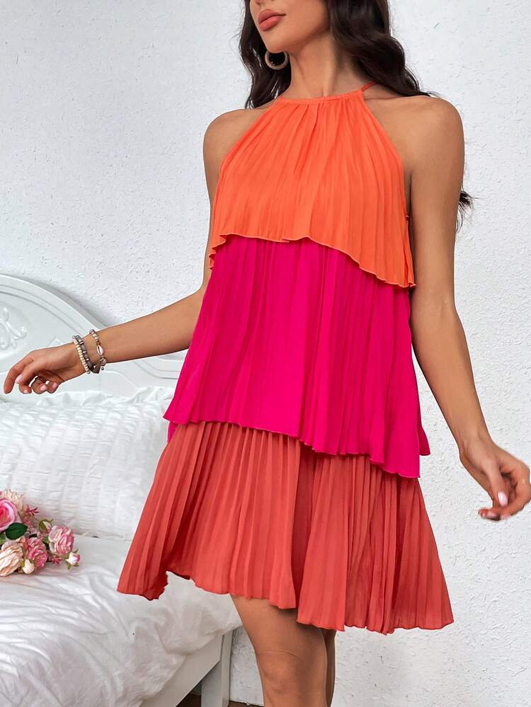 Color Block Pleated Halter Neck Dress