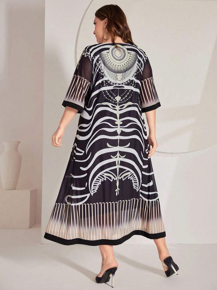 Plus Size Women's Striped Crew Neck Dress
