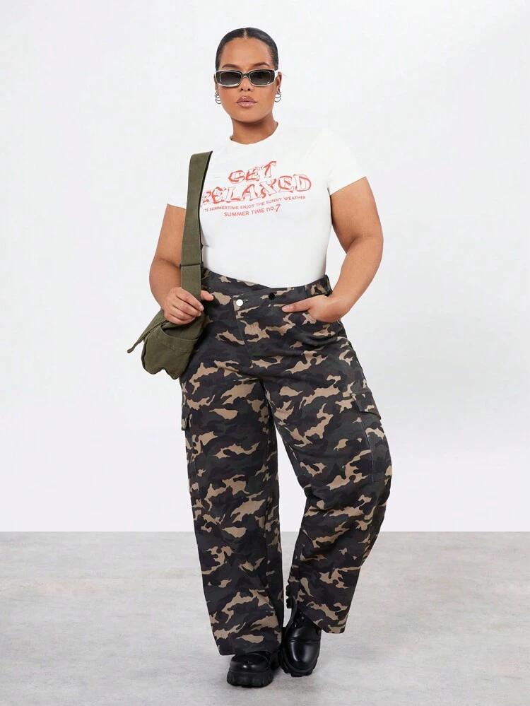 Plus Size Short Sleeve Bodysuit With Slogan Print