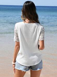 SHEIN Playera De Manga Corta De Encaje Y Parches Para Maternidad