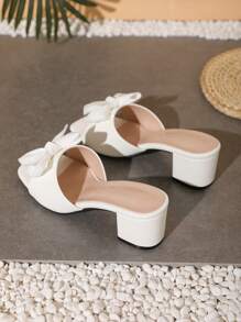 2025 新款时尚白色高跟凉鞋，优雅女士白色高跟鞋，休闲时尚蝴蝶结方头一脚蹬高跟鞋 - 白色 - 查看 6